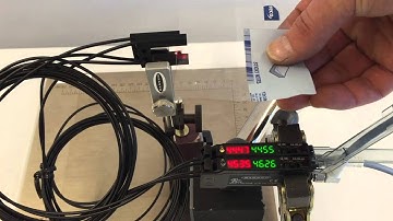 Web guidance with transparent foils using Banner DF-G2 fiber amplifier