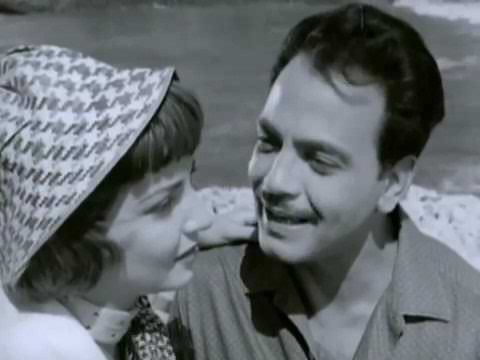 شادية بتودع كمال الشناوي قبل ما تسافر مع ا إلى الأبد