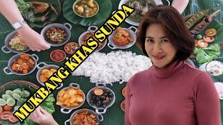 KULINER MAKANAN KHAS SUNDA ENDOL PISAN OIY