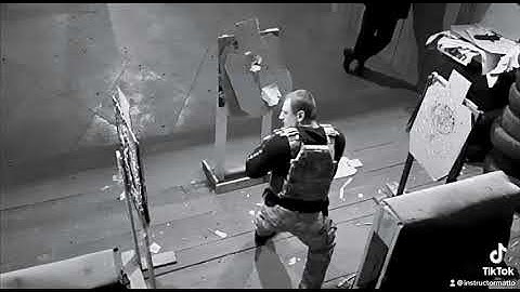 Demonstration of fast shooting at short distances from the instructor Matto