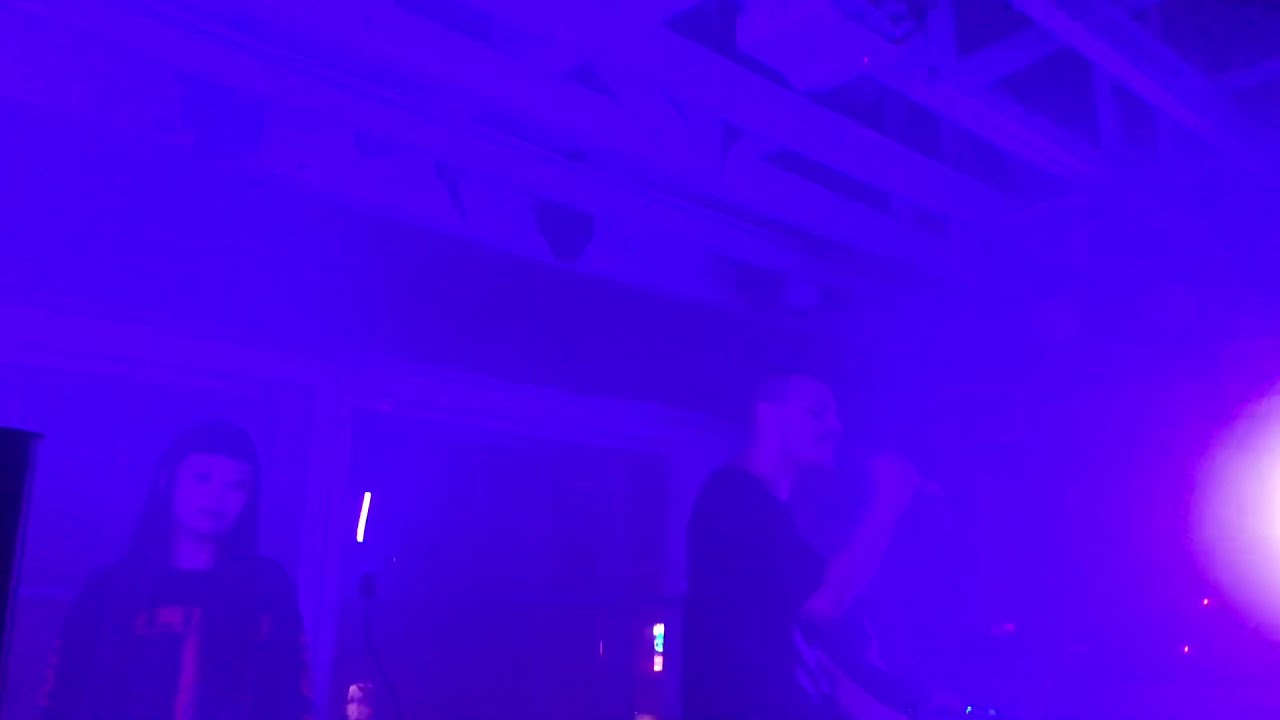 PASTEL GHOST - got to perform Habits live with Mr.Kitty last night 💖💖💖