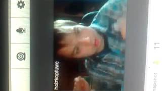 Fetter Mann tanzt in Tinychat!