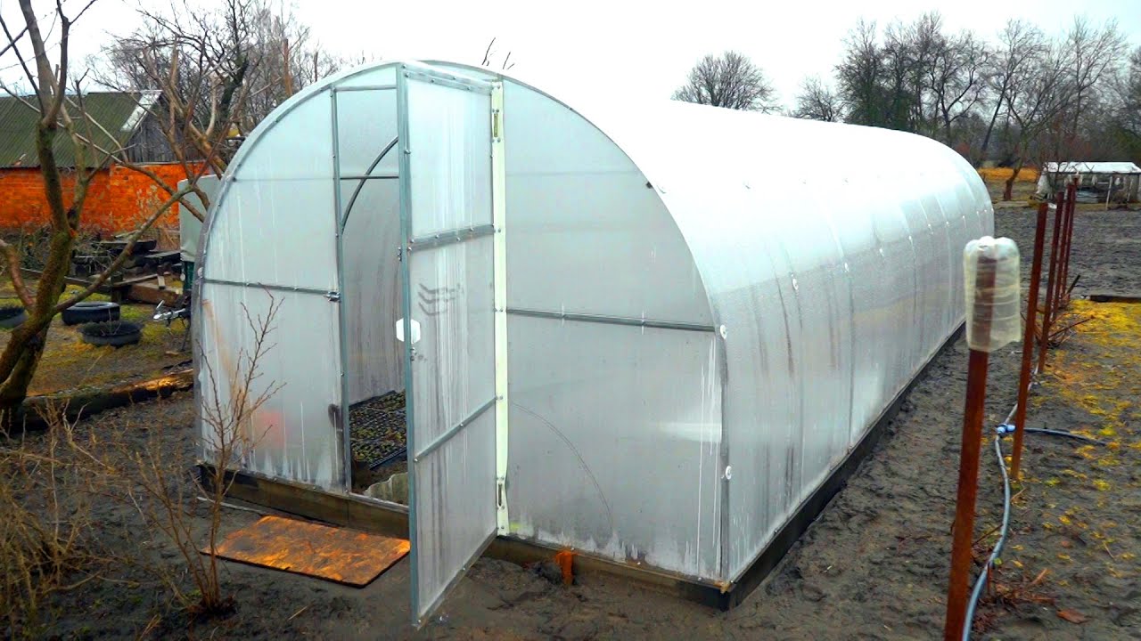 Справедливий розподіл чи зловживання владою: як у Боромлі розподілили гуманітарні теплиці?