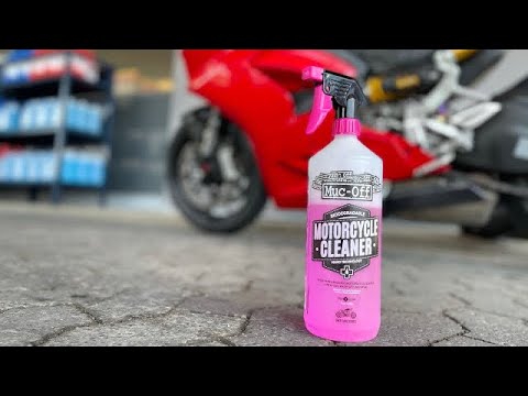  Muc Off Motorcycle Wash, Protect and Lube Kit - Motorcycle  Cleaning Kit, Motorcycle Detailing Kit - Includes Motorcycle Cleaner and  Chain Lube : Automotive