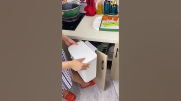 Review nhanh: Thùng đựng rác thông minh cài cánh tủ bếp có nắp đậy, thùng rác treo