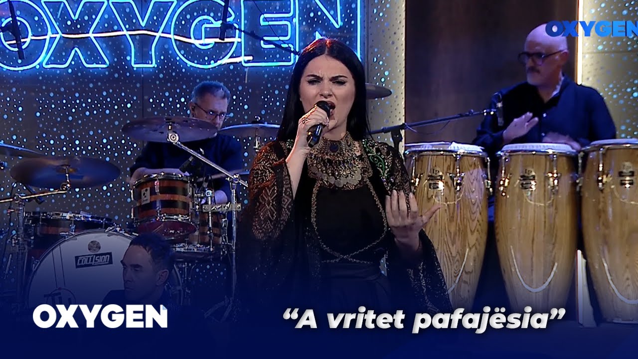 ‘A vritet pafajësia’ nga Saranda Alija & Oxygen Band