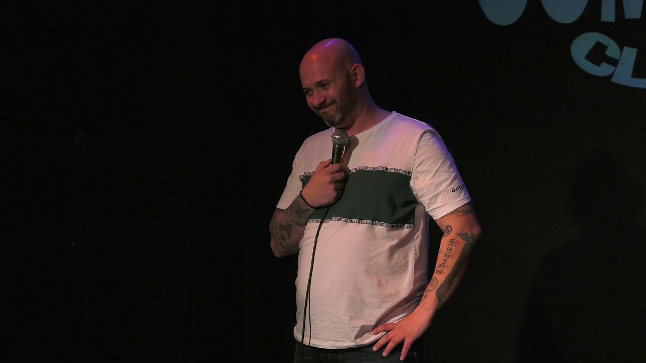 Ismael Galletero en sala CLAN CABARET