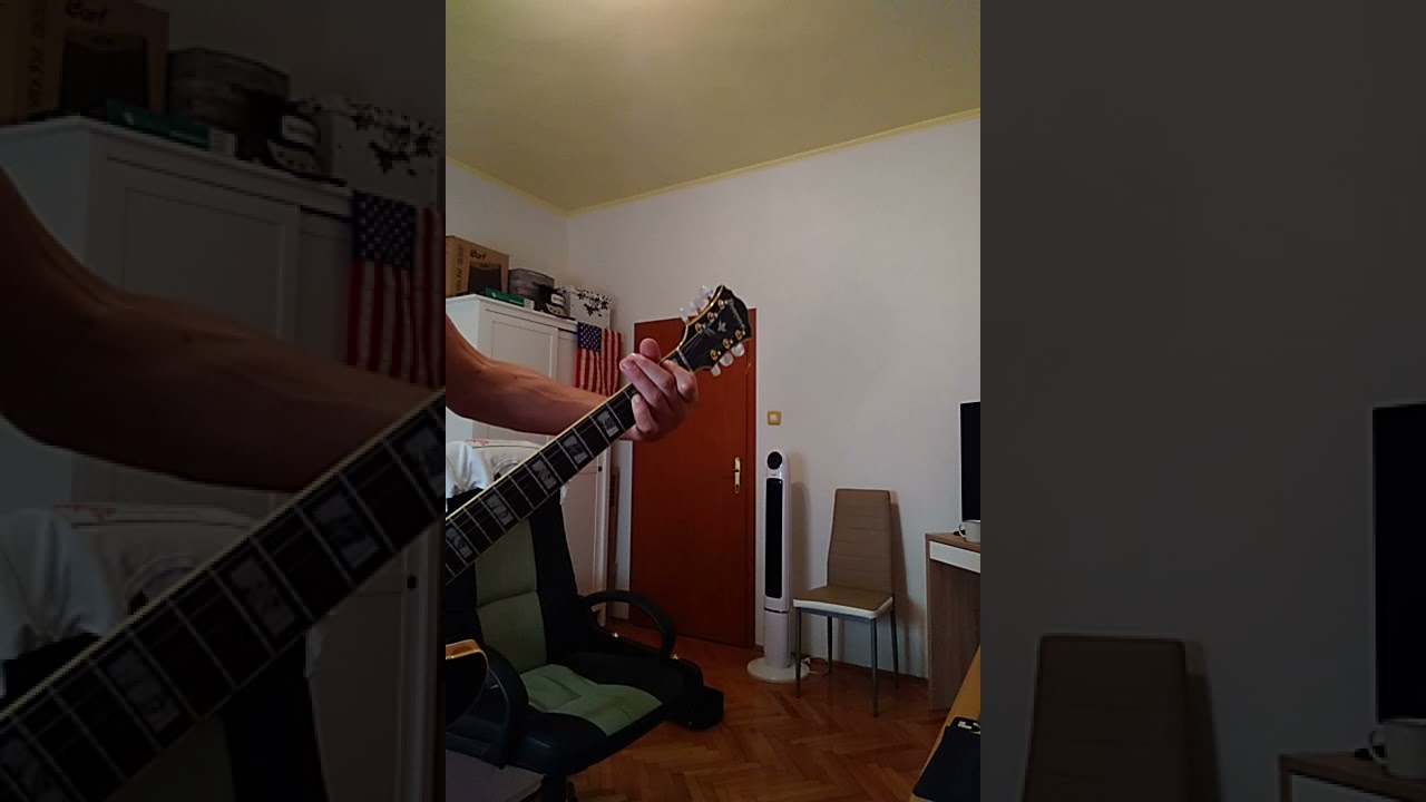 Guarda The Cramps - Cant find my mind / guitar cover su YouTube Guarda The Cramps - Cant find my mind / guitar cover su YouTube