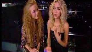 Mary-Kate and Ashley chat on Rove (HQ)