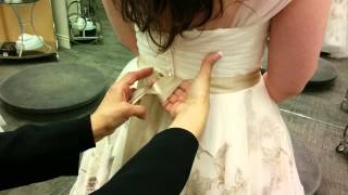 How to tie the perfect wedding dress bow