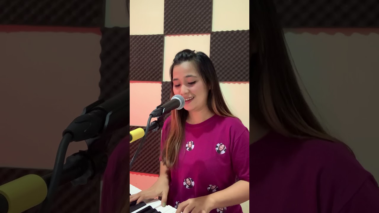 Batu Gantung - Rita Butar - Butar ( live cover by nia tobing )