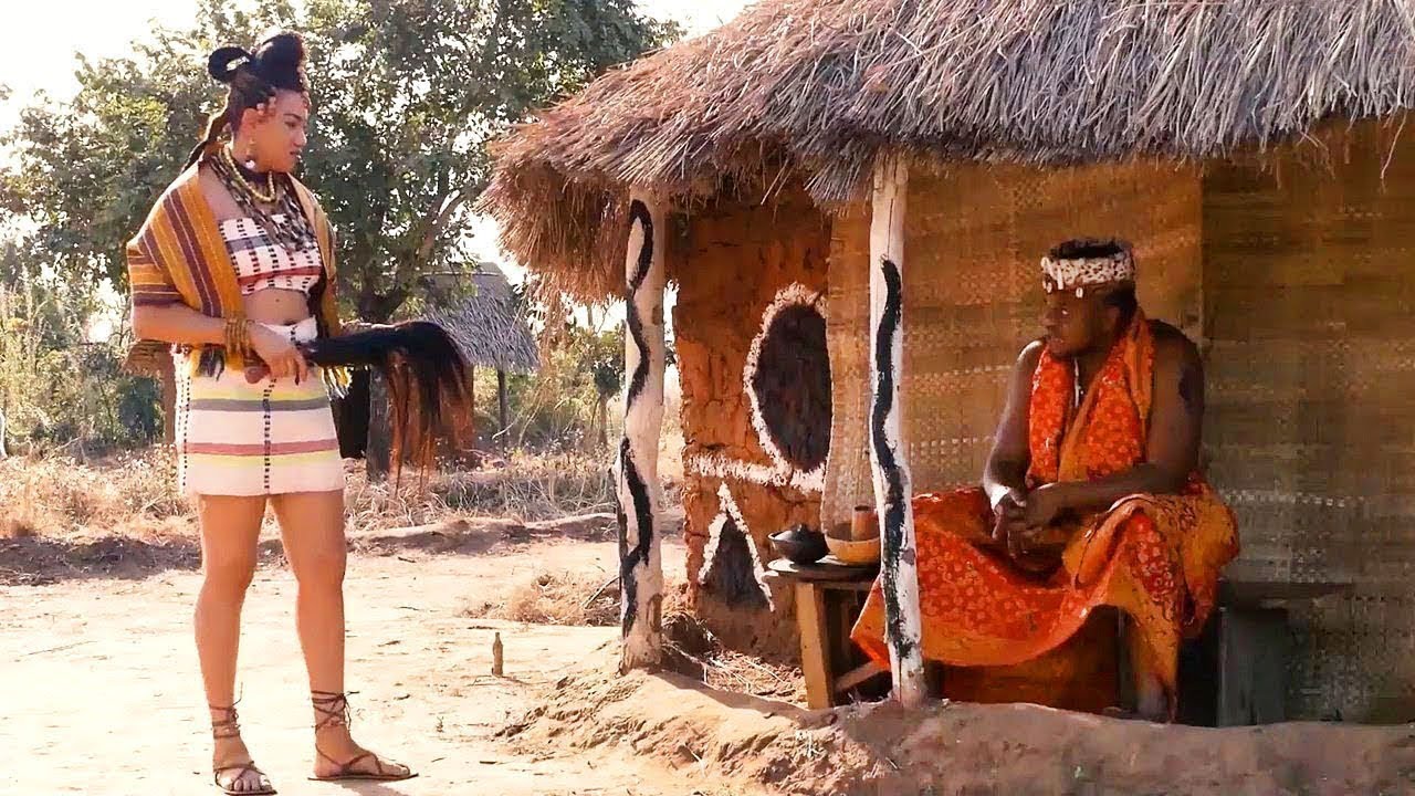 LA PRINCESSE A ÉTÉ CHOQUÉ DE VOIR LE PAUVRE MEC ELLE A HUMILIÉ EST UN PRINCE DÉGUISÉ