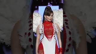 Urvashi Rautela ft Neil Nitin ramp walk #bollywood #hindisong #rampwalk #fashion #hearttouching