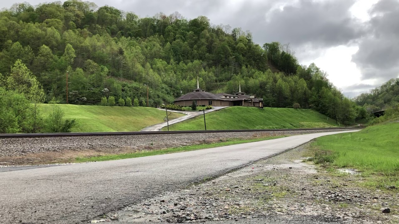 UP 6853 Chattaroy, WV YouTube
