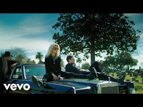 The Kills - Doing It To Death (Official Video)