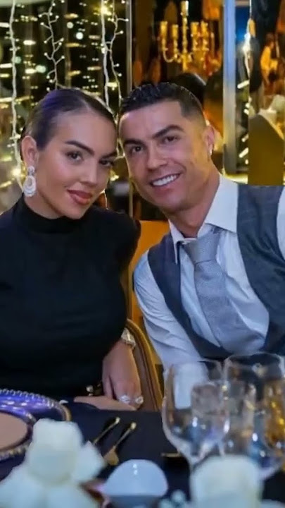 Ronaldo Reacts When Meets Georgina #ronaldo #cr7 #cristianoronaldo #foryou #gorgina#gziraunited