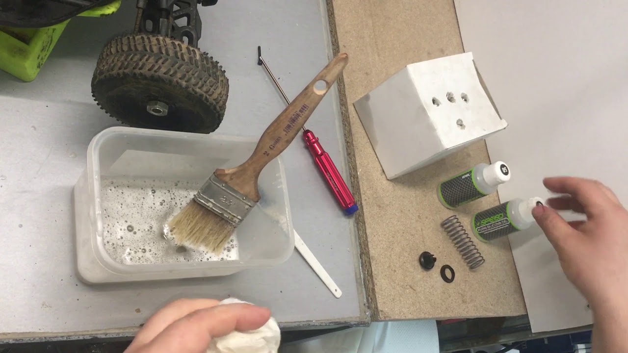 Cambio de siliconas en amortiguadores 1/8