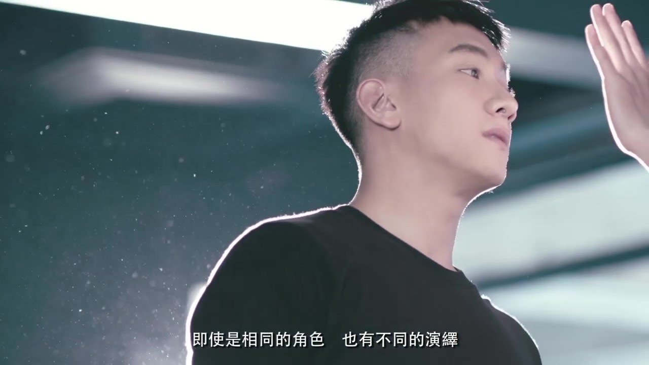演員