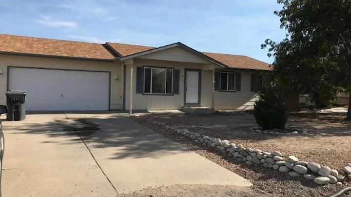 Property for sale - 646 S Bow Mar Dr, Pueblo West, CO 81007