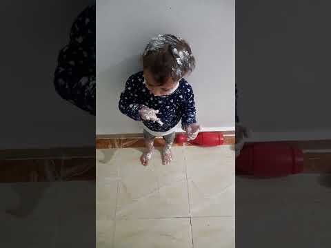 زينة البنات بتقول انا اللى أكلت الجبنة ضحك لعب اطفال