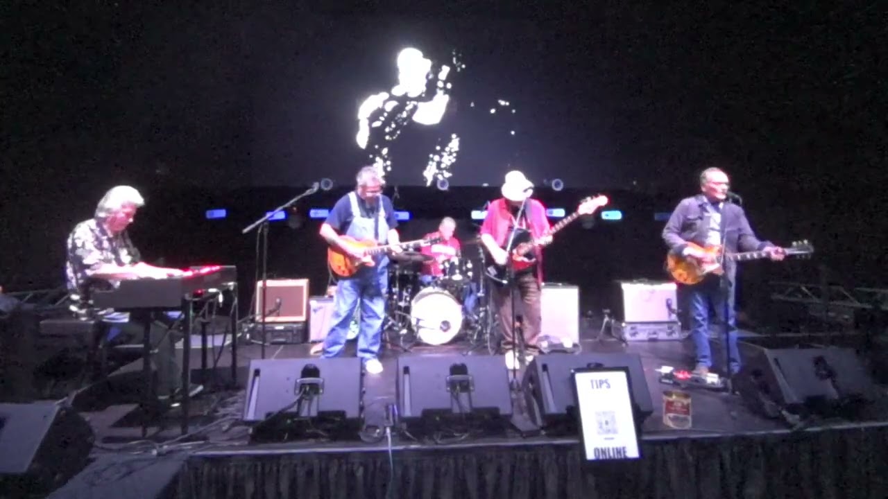 Can't You See, Juan Garcia, vocal