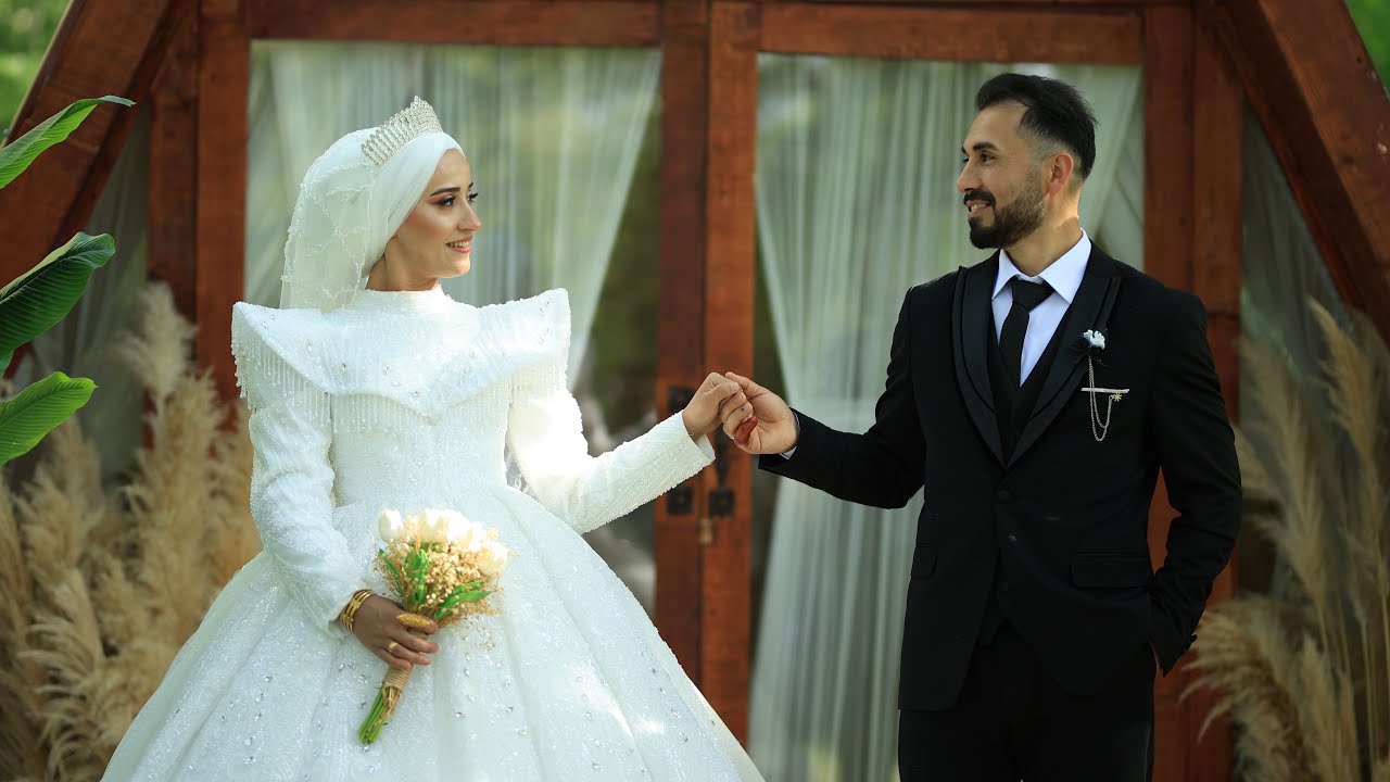 Yabaş & Baği Aileleri'nin Kına Töreni Hozan Barış Hozan Aydın Hozan iskan (ULUSOY AJANS VAN)