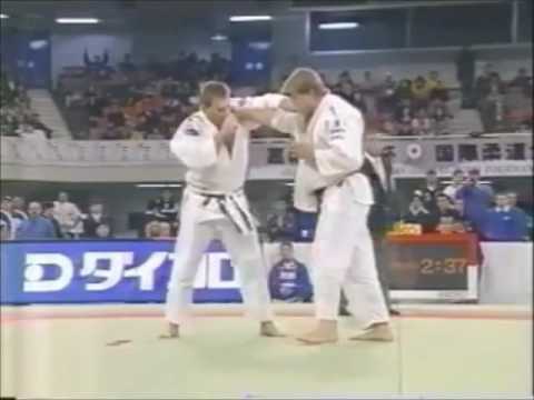 competition คืออะไร JUDO 1999 Kano Cup: Dennis van der Geest (NED) - Frank Moeller (GER)