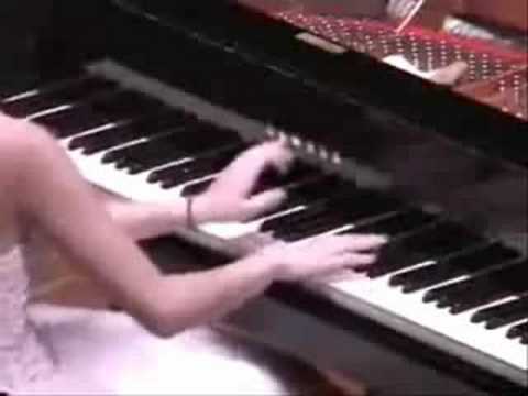 Claire Huangci: Etudes by Chopin, Liszt and Stravinsky (11.2006)