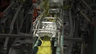 Mercedes Benz Production😘😍#Car#Factory Resimi