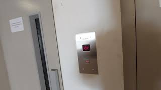 3 Omega lifts in a building Sol in Calafell