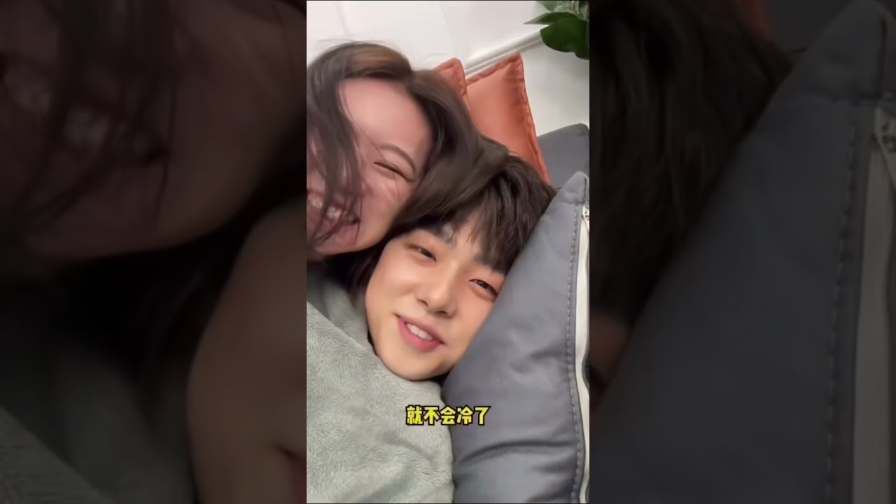 sweet couple embrace❤️‍🔥❤️‍🔥 CUTE