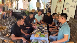 Xuyên Việt Đường Mòn T13 | Cùng Nguyễn Tất Thắng, Già Làng Tây Nguyên Ăn Bữa Cơm Chay Tuyệt Ngon