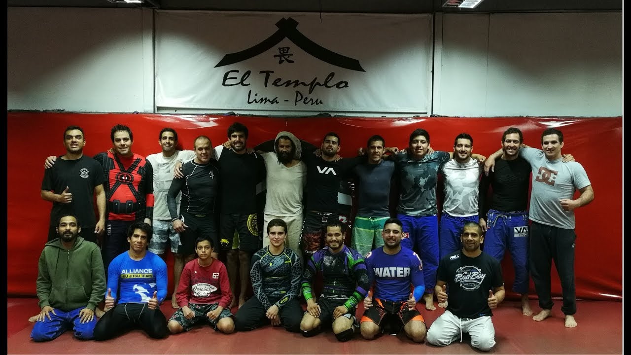 Maestro Tony de Souza en la escuela El templo - seminario- . jiu jitsu vs judo