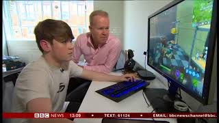 Kyle Jackson 13 year profi gamer Fortnite BBC News Kyle Jackson 13 year profi gamer Fortnite BBC News