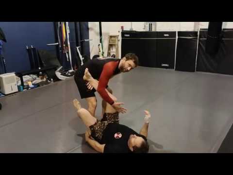 101 Passing - Leg Drag The De La Riva - YouTube