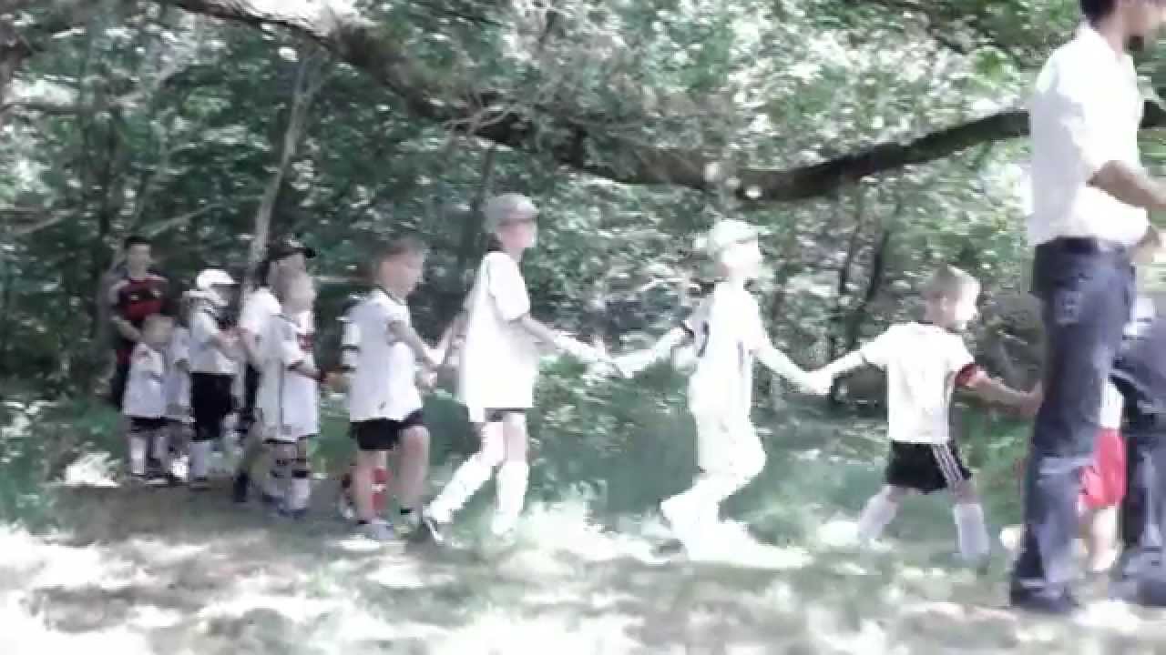 Oku WM Projekt  - Ein Lied eine Liebe (Song zur WM 2014 - Offizielles Video)