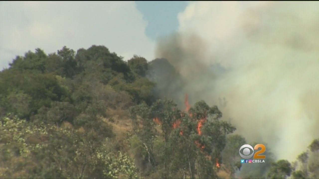 Crews Knockdown Brush Fire In La Verne - YouTube