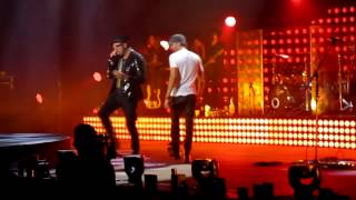 Enrique Iglesias - Bailando  - Concierto Luna Park 2014