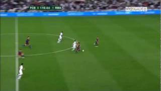 Cristiano ronaldo owns messi (copa del rey final 2011)
