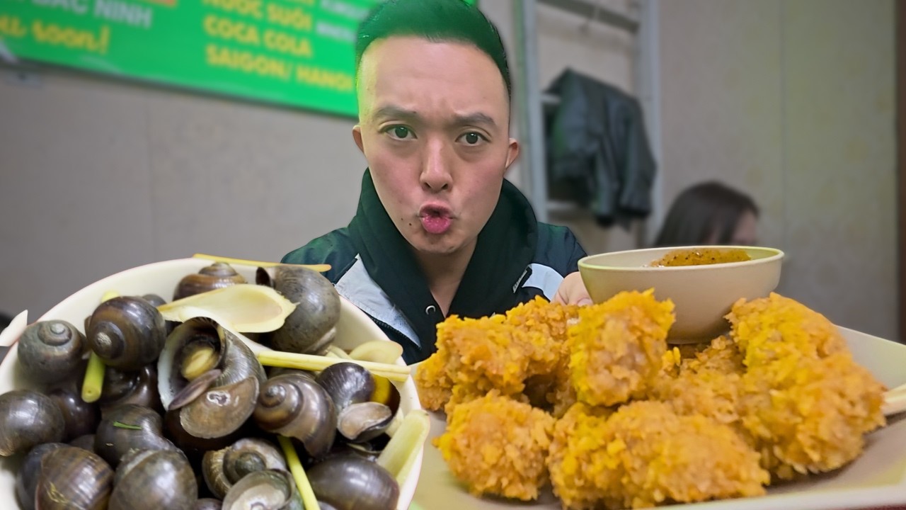 Hanoi Has The Best Street Food in Vietnam!