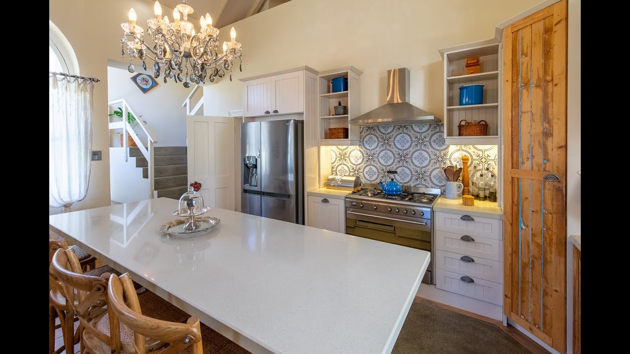 For The Connoisseur - For Sale - Montagu, Western Cape