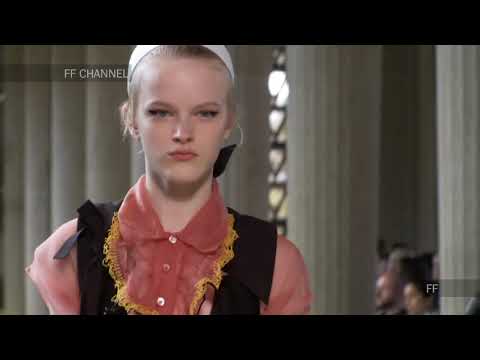 Video: Paris Fashion Week: Miu Miu. Spring-summer,