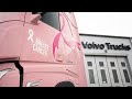 Išskirtiniai vilkikai keliuose primins apie vėžio prevenciją | Volvo Trucks