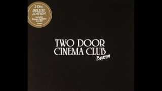 Vignette de la vidéo "Two Door Cinema Club - I Can Talk Live At Brixton Academy ( Beacon Deluxe )"