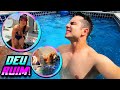 PRIMEIRA VEZ NA PISCINA COM O CACHORRO ! - Maloucos