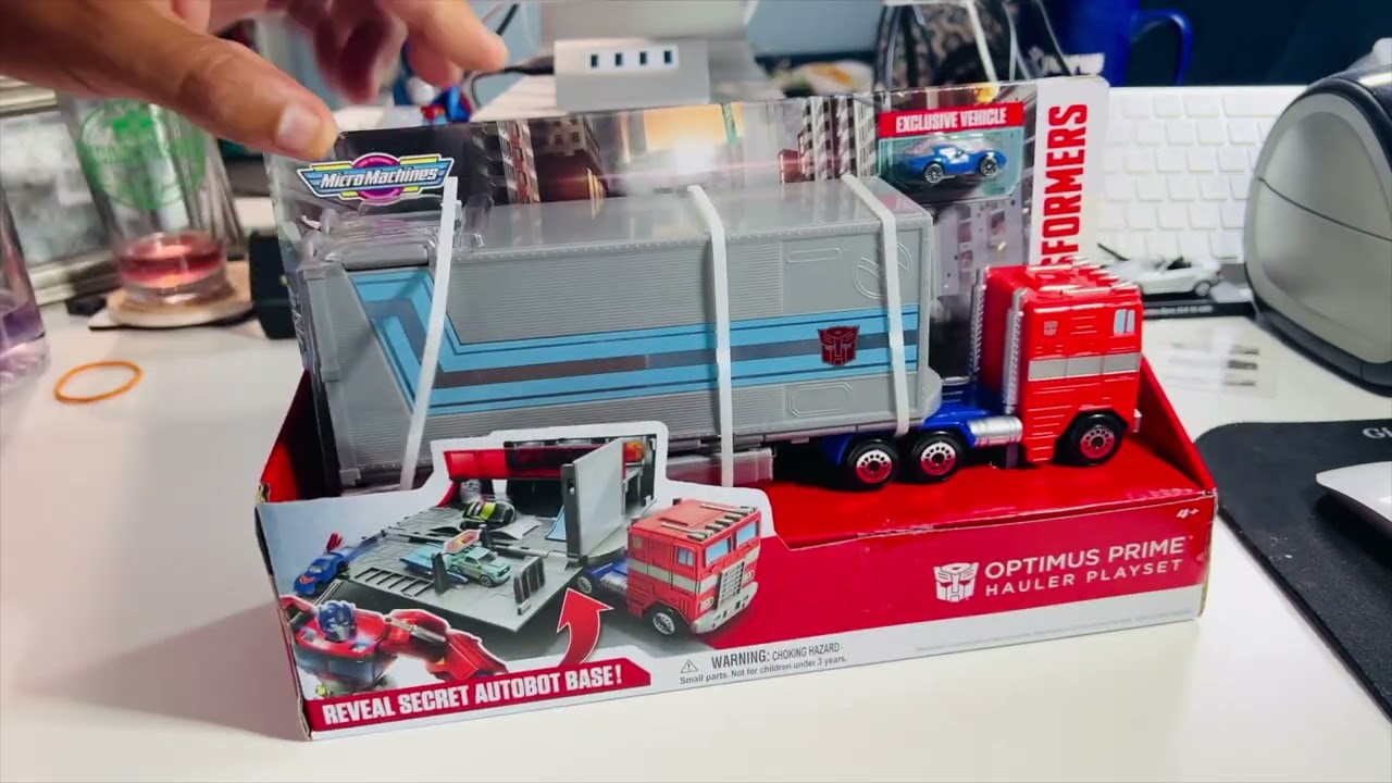 Micro Machines Optimus Prime Transformers Hauler Playset