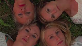 Reflections A film by Sara Broos Int. Trailer 2016