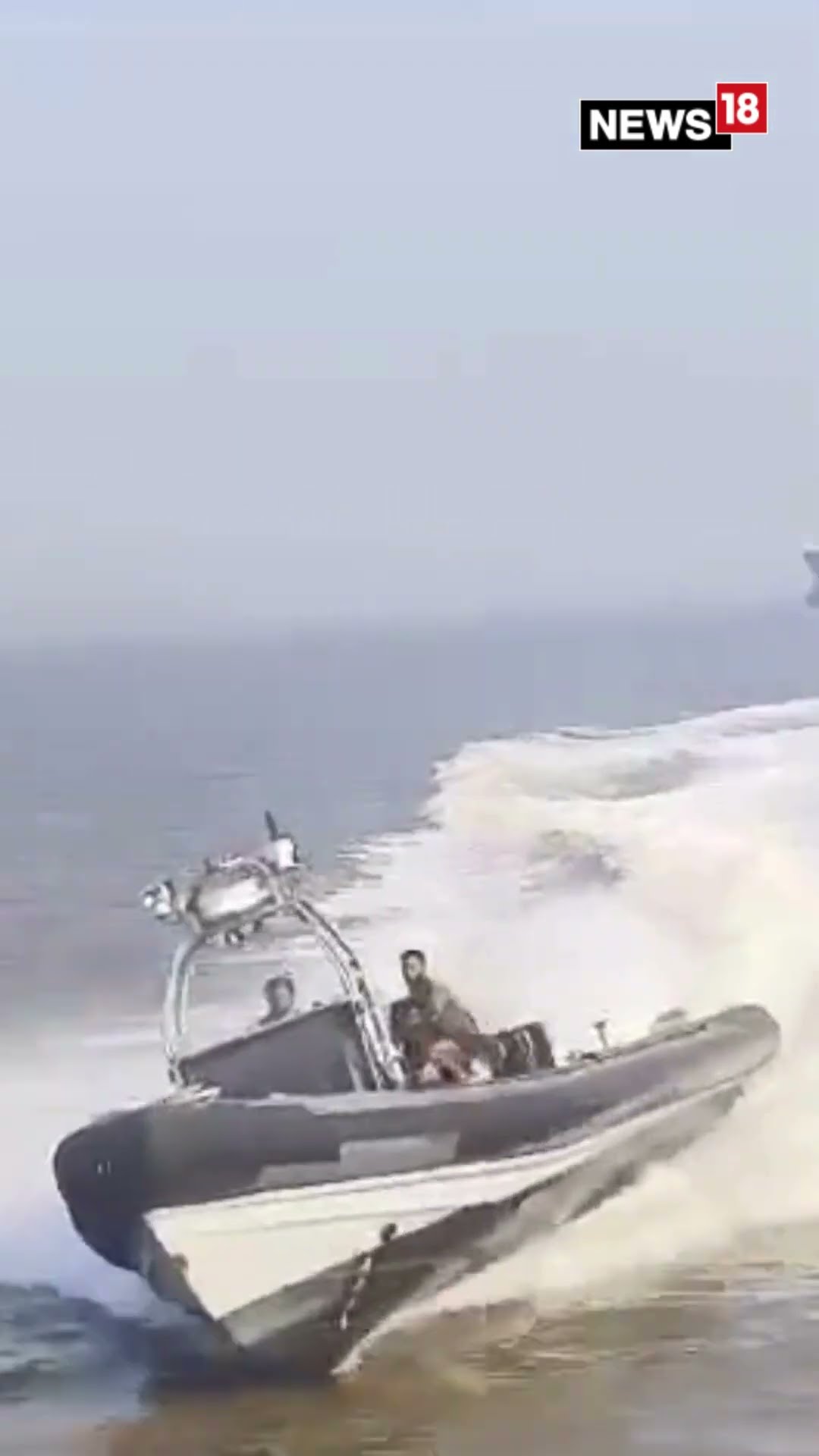 Watch The Moment When A Ferry Collided With Boat Leading To It Being Capsized | Mumbai News | N18S