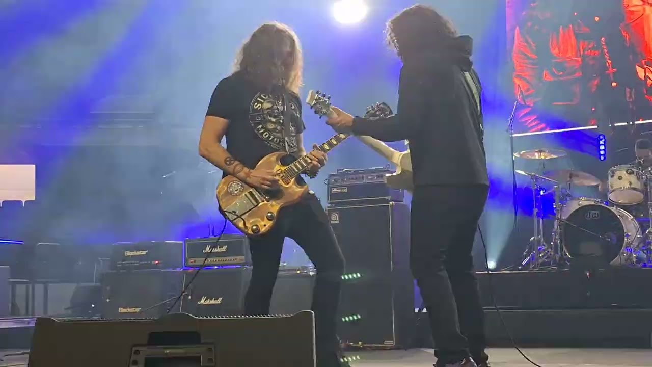 "War Pigs" NAMM Jam 2026, Black Sabbath Cover with Phil X, Billy Sheehan and Stevie Salas