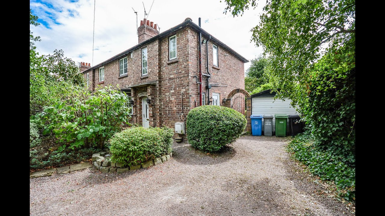 Dane Rd, Sale. Three Bedroom, SemiDetached House, offroad parking and